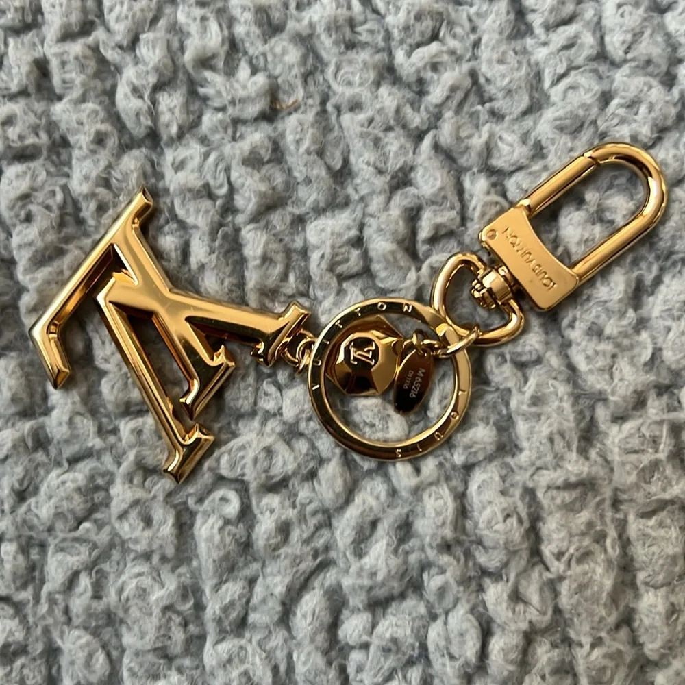 Louis Vuitton Key Charm - Picture 2 of 6